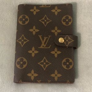 Louis Vuitton Small Ring Agenda Cover